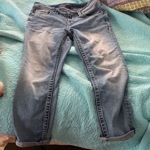Capri jeans..